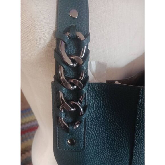Nicole Miller green vegan leather tote gunmetal hardware - Picture 3 of 3